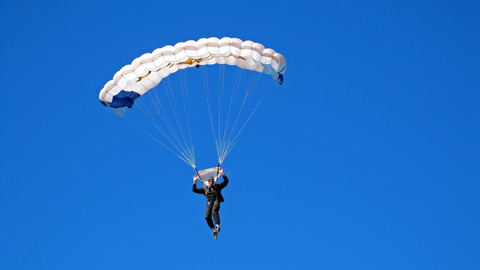 华体会网站-“三叉湖赛场：水上救生挑战让观众感受真正的救援速度”