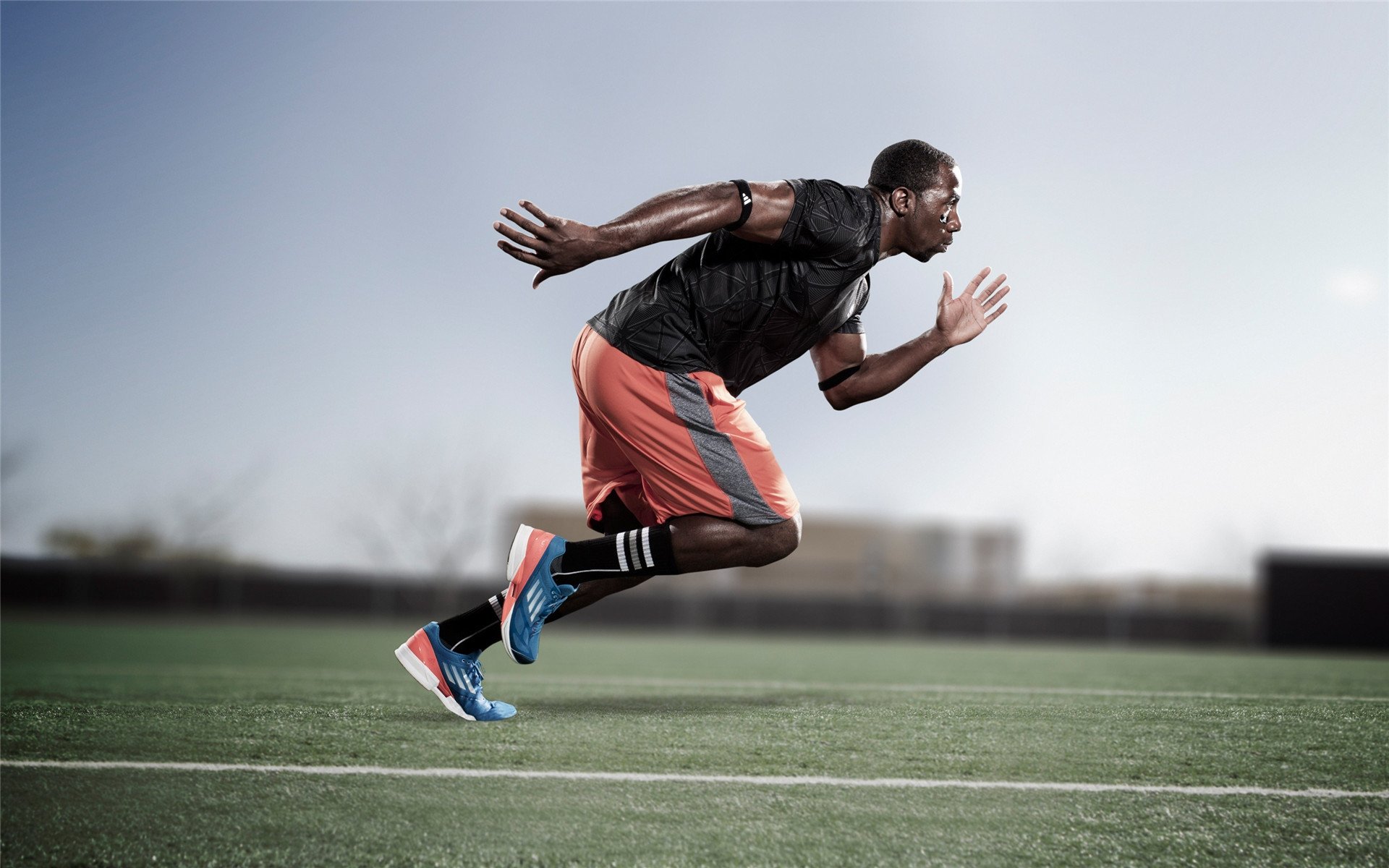 华体会app登入-中锋做球与背身牵制作用突出，中锋背身单打